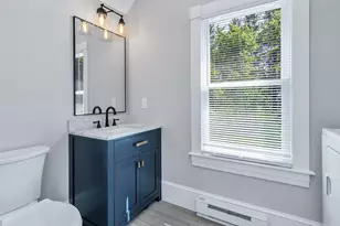 24 Jefferson St, Derry, NH 03038 - Photo 17