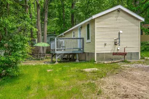 8 Bush Ave, Allenstown, NH 03275 - Photo 15