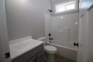 452 Blane Cir, Pembroke, NH 03275 - Photo 11