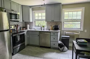 4 Shady Ln, Plaistow, NH 03865 - Photo 9