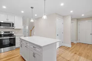 24 Gypsum Ln, Chester, NH 03036 - Photo 7