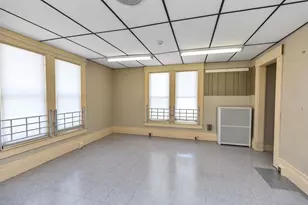 21 School St, Hillsboro, NH 03244 - Photo 3