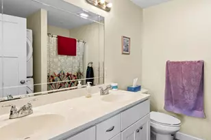 128 Ashworth Ave, Hampton, NH 03842 - Photo 7