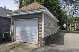 841 Beech St, Manchester, NH 03104 - Photo 39