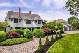 419 &amp 425 York St, York, ME 03909 - Photo 1