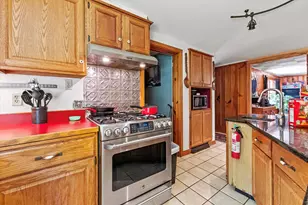 592 State Route 2, Shelburne, NH 03581 - Photo 15