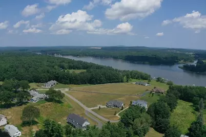 25 Fosters Drive, Dover, NH 03820 - Photo 3