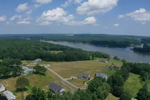 25 Fosters Dr, Dover, NH 03820 - Photo 3