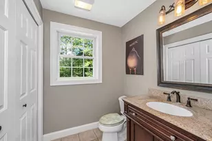 7 Oak Ridge Dr, Atkinson, NH 03811 - Photo 11