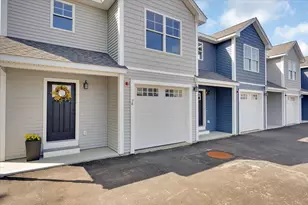 5 Dumaine Ave, Nashua, NH 03063 - Photo 5