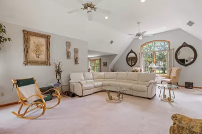 25 Chatfield Drive, Litchfield, NH 03052 - Photo 11