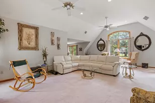 25 Chatfield Dr, Litchfield, NH 03052 - Photo 11