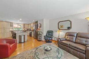 25 Chatfield Dr, Litchfield, NH 03052 - Photo 25