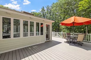 25 Chatfield Dr, Litchfield, NH 03052 - Photo 5