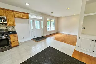 8 Dulcies Point Rd, Kingston, NH 03848 - Photo 9