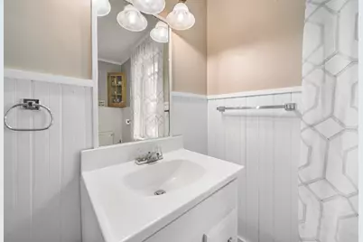 32 Union Street, Hillsboro, NH 03244 - Photo 15