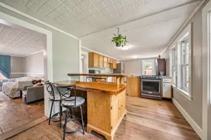 32 Union St, Hillsboro, NH 03244 - Photo 9