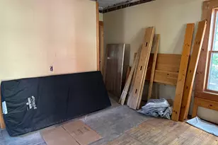 42 Beaman St, Laconia, NH 03246 - Photo 9