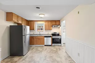 23 Constitution Way, Methuen, MA 01844 - Photo 5