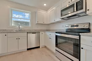 2 Cape Coral Wy, Rochester, NH 03867 - Photo 7