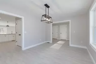 30 Windsor Ln, Hudson, NH 03051 - Photo 11