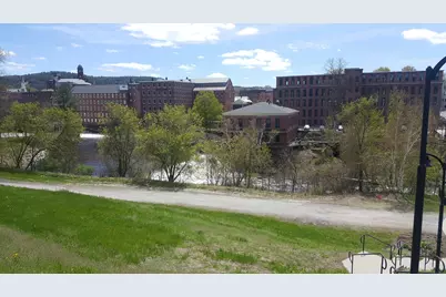 49 Lincoln Heights, Claremont, NH 03743 - Photo 11