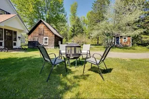 1495 Main St, Pittsburg, NH 03592 - Photo 15