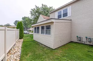 38 Stonehouse Ln, Keene, NH 03431 - Photo 41