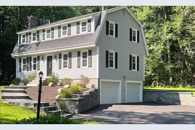 7 Oakwood Street, Windham, NH 03087 - Photo 1