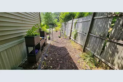 8 Barksdale Avenue, Londonderry, NH 03053 - Photo 33