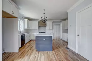 102 Curtis Rd, Gilford, NH 03249 - Photo 5