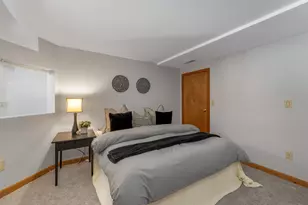 82 Pilgrim Dr, Bedford, NH 03110 - Photo 49