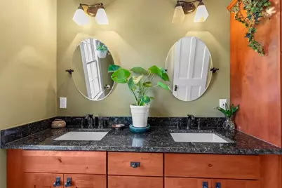 100 Hollis Street, Manchester, NH 03101 - Photo 21