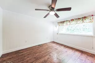 75 S Polcy St, Salem, NH 03079 - Photo 27