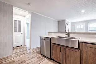 75 Diamondback Dr, Rochester, NH 03868 - Photo 11