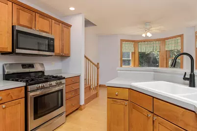 762 Robinson Road, Pembroke, NH 03275 - Photo 11