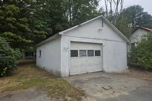 12 4th St, Newport, NH 03773 - Photo 3