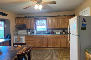 646 Trudel St, Berlin, NH 03570 - Photo 7