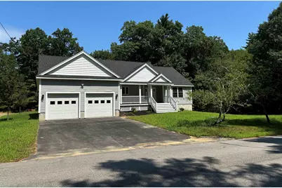 11 Blaisdell Court, Raymond, NH 03077 - Photo 1