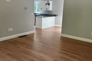 64A Hutchins St, Concord, NH 03301 - Photo 7