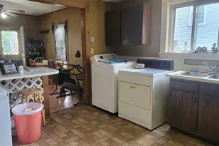185 Park St, Berlin, NH 03570 - Photo 15