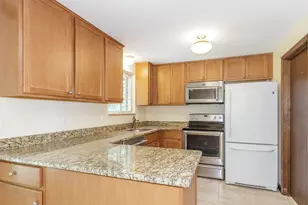 87 Oakridge Dr, Londonderry, NH 03053 - Photo 15