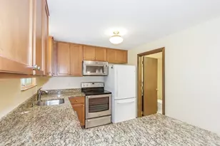 87 Oakridge Dr, Londonderry, NH 03053 - Photo 17