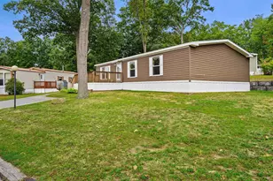 5 N Fuchsia Dr, Rochester, NH 03867 - Photo 3