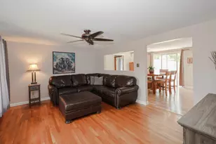 50 Dutton Rd, Pelham, NH 03076 - Photo 3