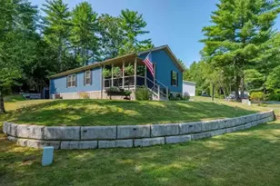 27 Murray Dr, Rochester, NH 03868 - Photo 1