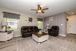 27 Murray Dr, Rochester, NH 03868 - Photo 5