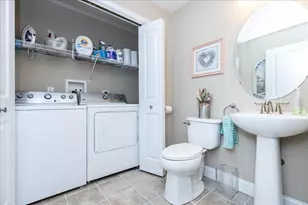 62 Veterans Way, Hampstead, NH 03841 - Photo 17