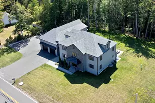 45 Hobbs Rd, Pelham, NH 03076 - Photo 3