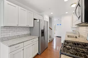 75 Deerwood Dr, Nashua, NH 03063 - Photo 7